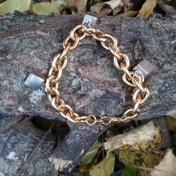 Chain Link 👽💦💥 Charmed Bracelet - Picture 4 of 5